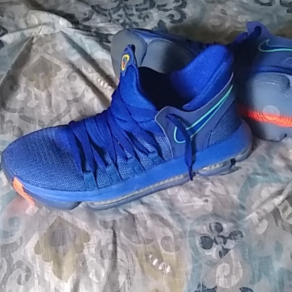 Nike shoes
